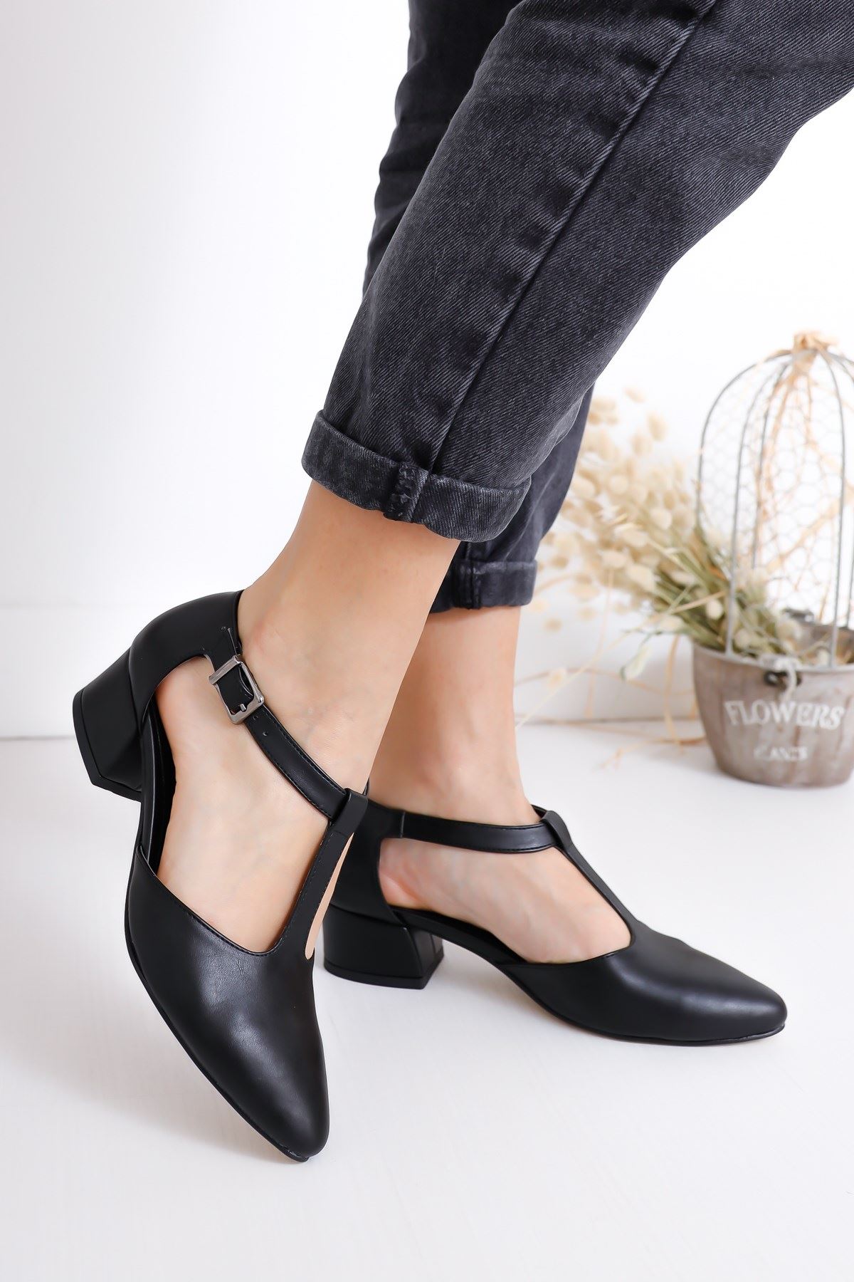 Jane Topuklu Siyah Cilt Ayakkabı
