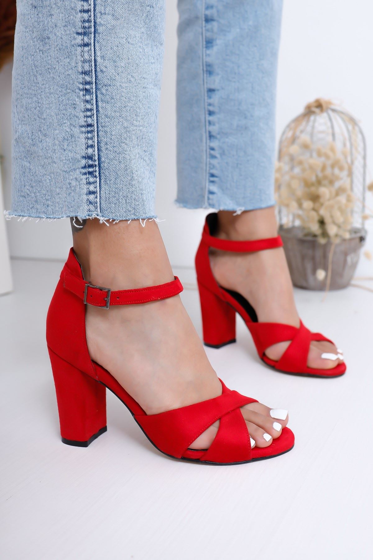 Jany Topuklu Kırmızı Süet Ayakkabı