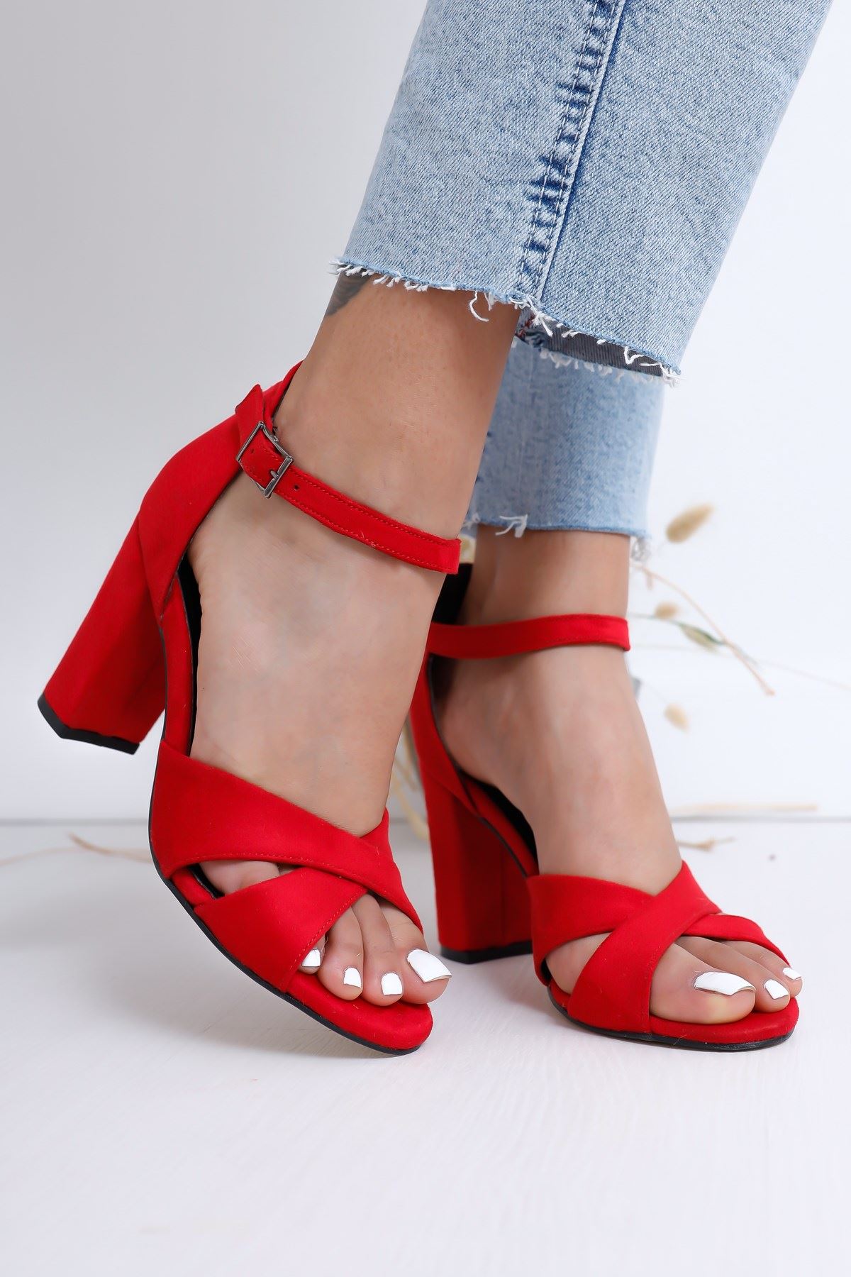 Jany Topuklu Kırmızı Süet Ayakkabı