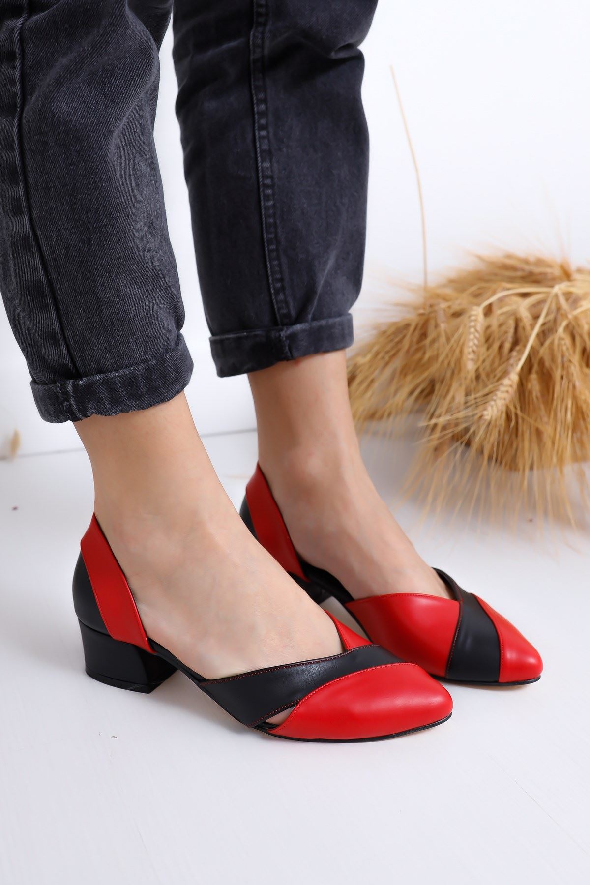 Peggy Topuklu Siyah-Kırmızı Cilt Ayakkabı