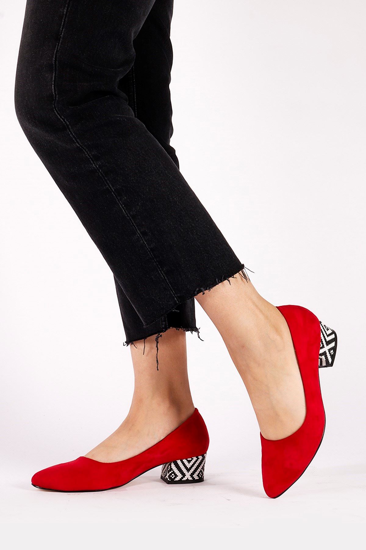 Fori Kırmızı Süet Topuklu Ayakkabı