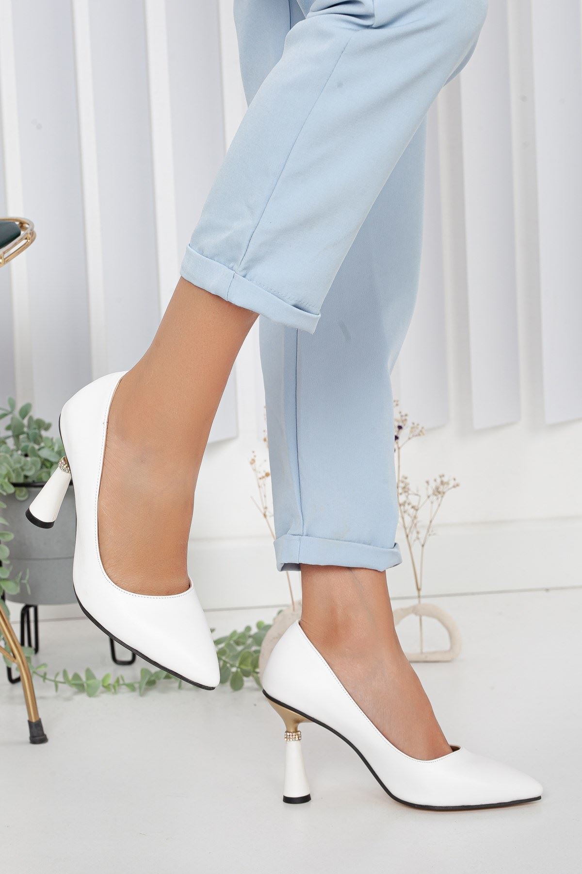 Eda Beyaz Cilt Topuklu Ayakkabı