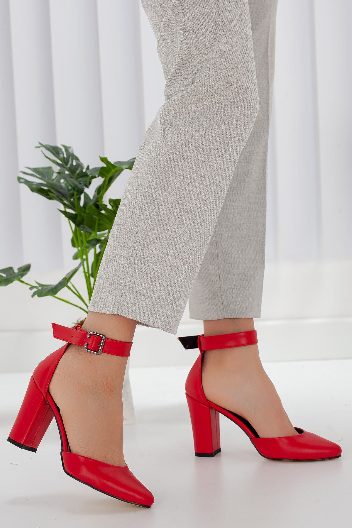 Lole Kırmızı Cilt Topuklu Ayakkabı