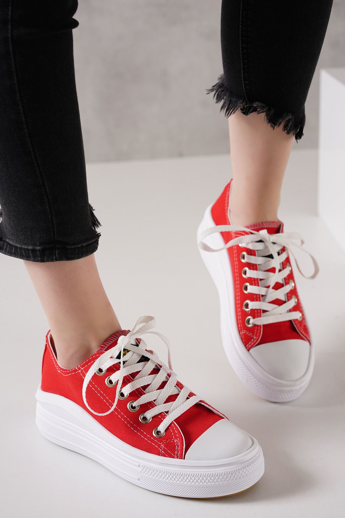 Franca Bağcıklı Keten Kırmızı Kadın Spor Ayakkabı