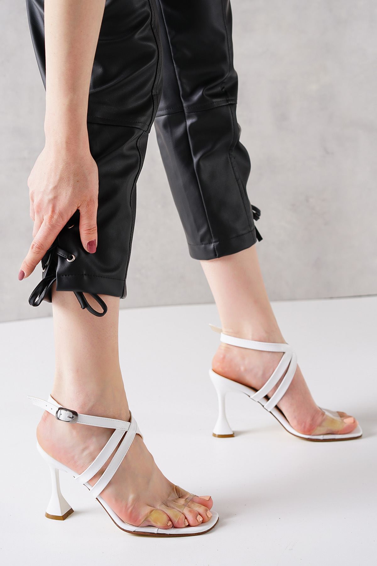 Clio Beyaz Cilt Kadın Yüksek Topuklu Ayakkabı