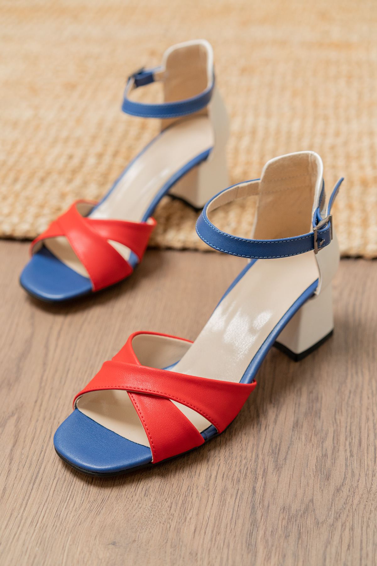 Rosita Renkli Cilt Topuklu Kadın Ayakkabı