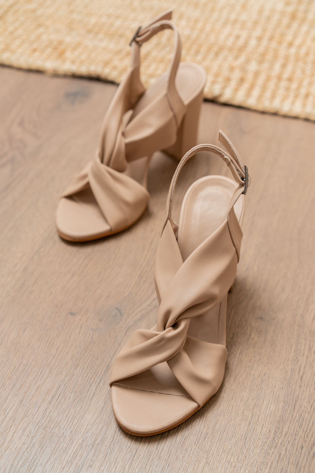 Serafima Nude Cilt Yüksek Topuklu Kadın Ayakkabı 