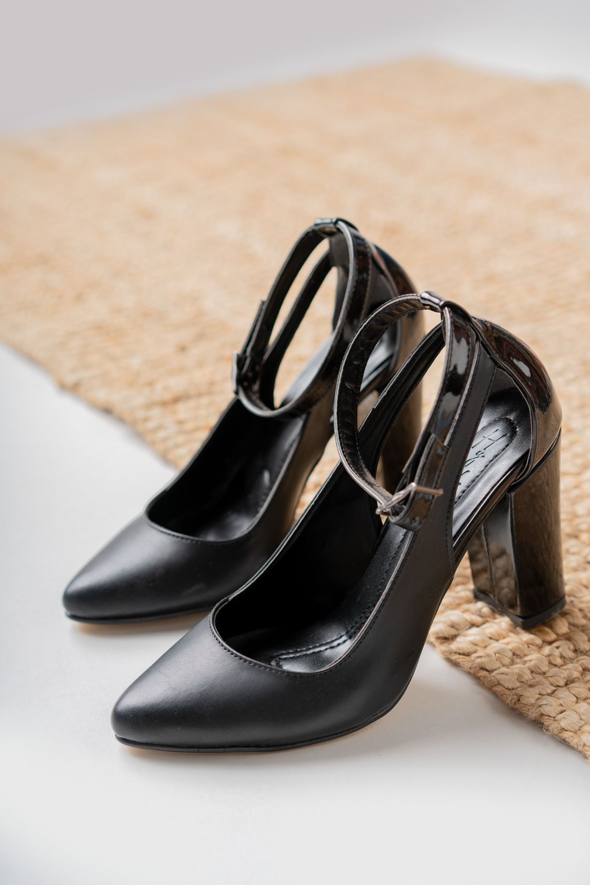 Lillian Topuklu Siyah Cilt - Rugan Topuklu Kadın Ayakkabı