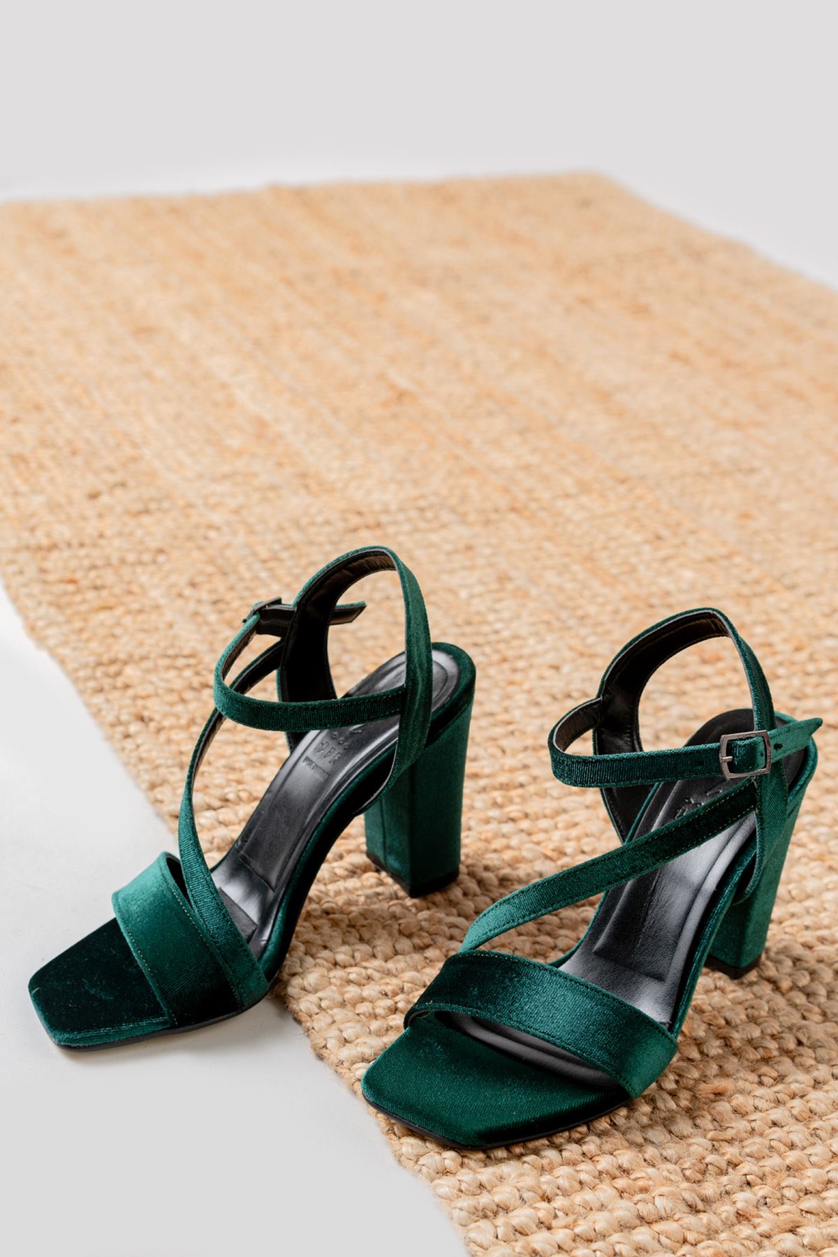 Rashin Haki Yeşil Kadife Yüksek Topuklu Kadın Ayakkabı
