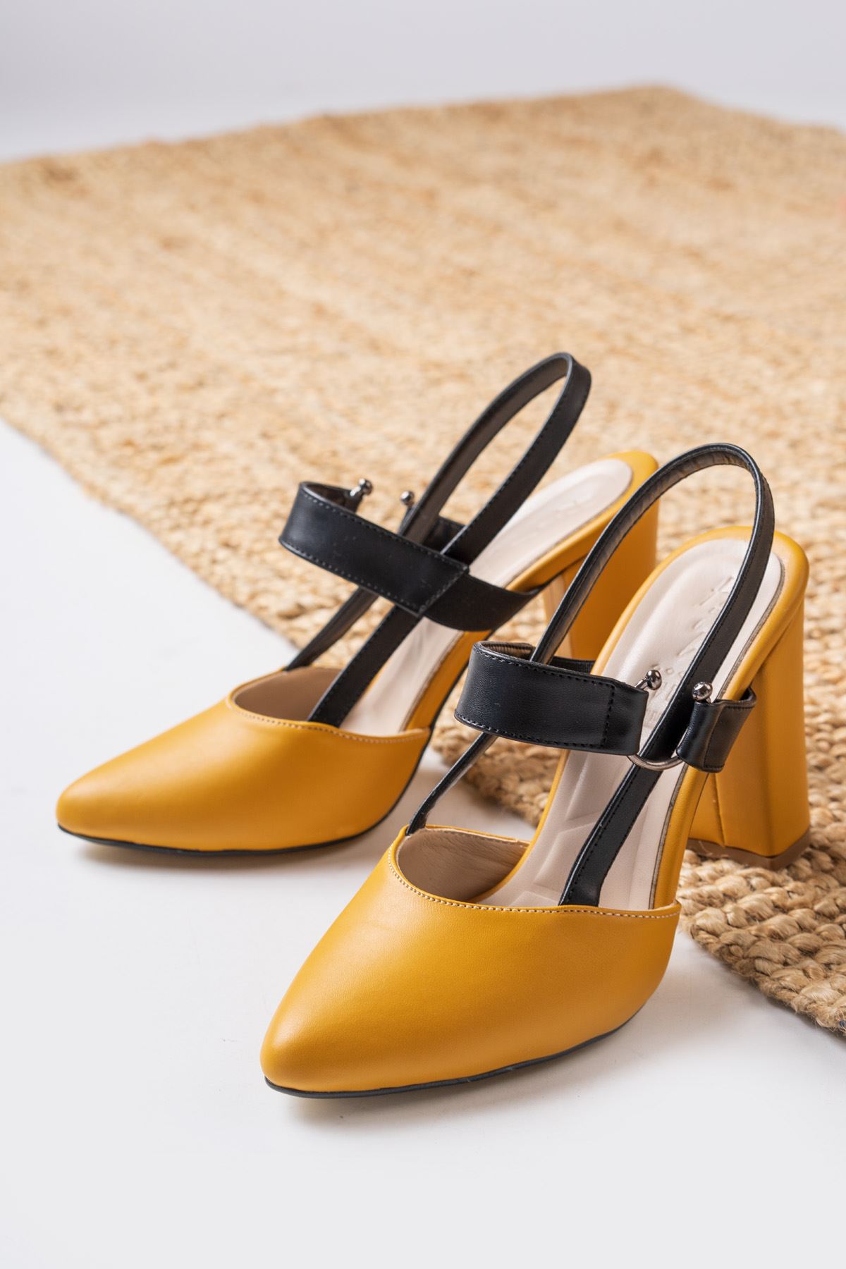 Hella Hardal - Siyah Cilt Yüksek Topuklu Kadın Ayakkabı 