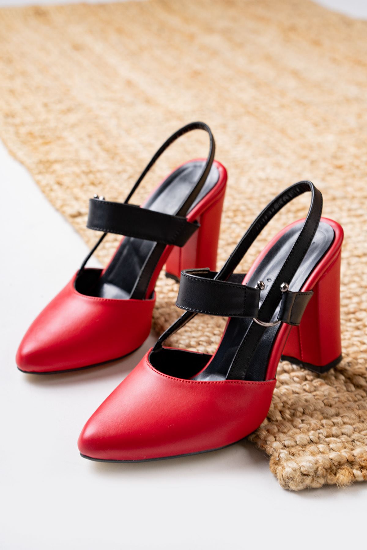 Hella Kırmızı - Siyah Cilt Yüksek Topuklu Kadın Ayakkabı 