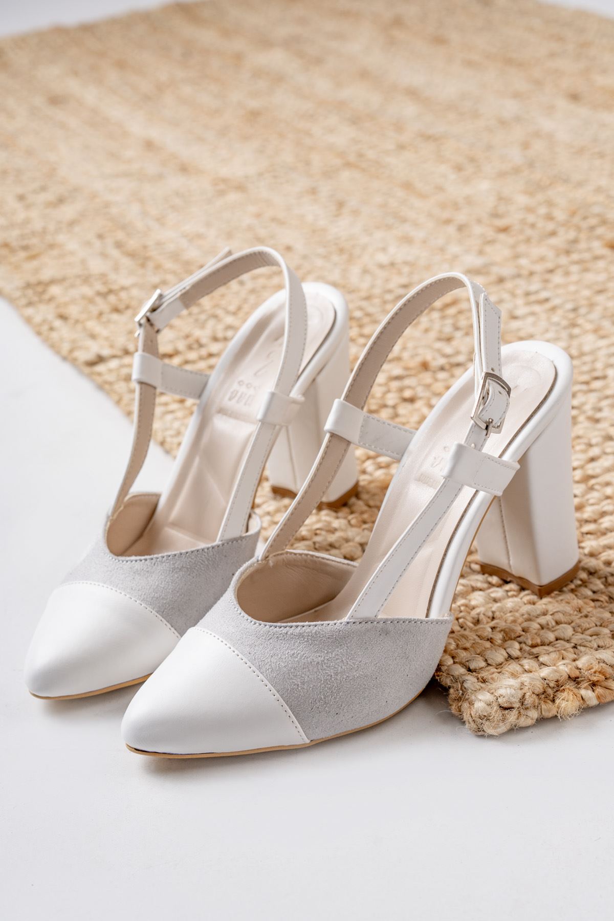 Molpo Beyaz Cilt - Süet Yüksek Topuklu Kadın Ayakkabı  