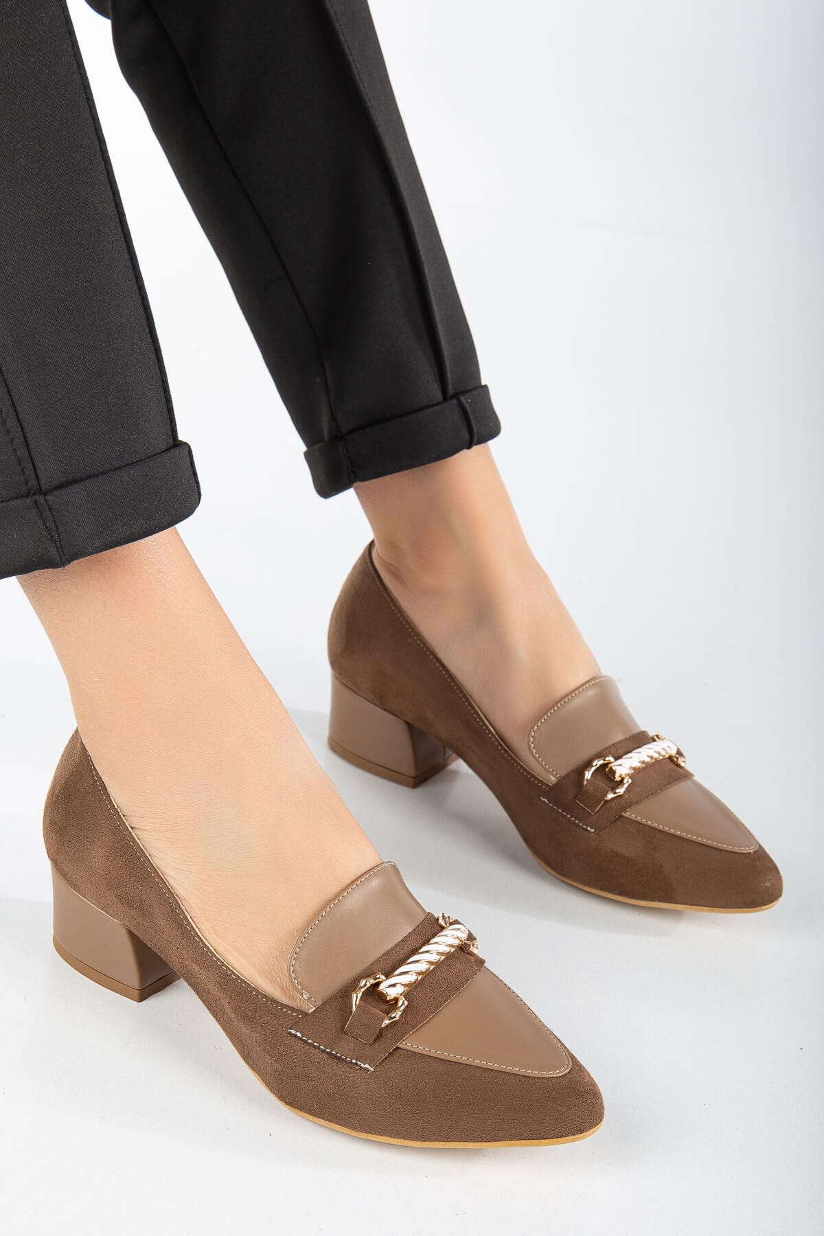 AUGUSTA Vizon Süet - Cilt Toka Detaylı Kadın Alçak Topuklu Ayakkabı