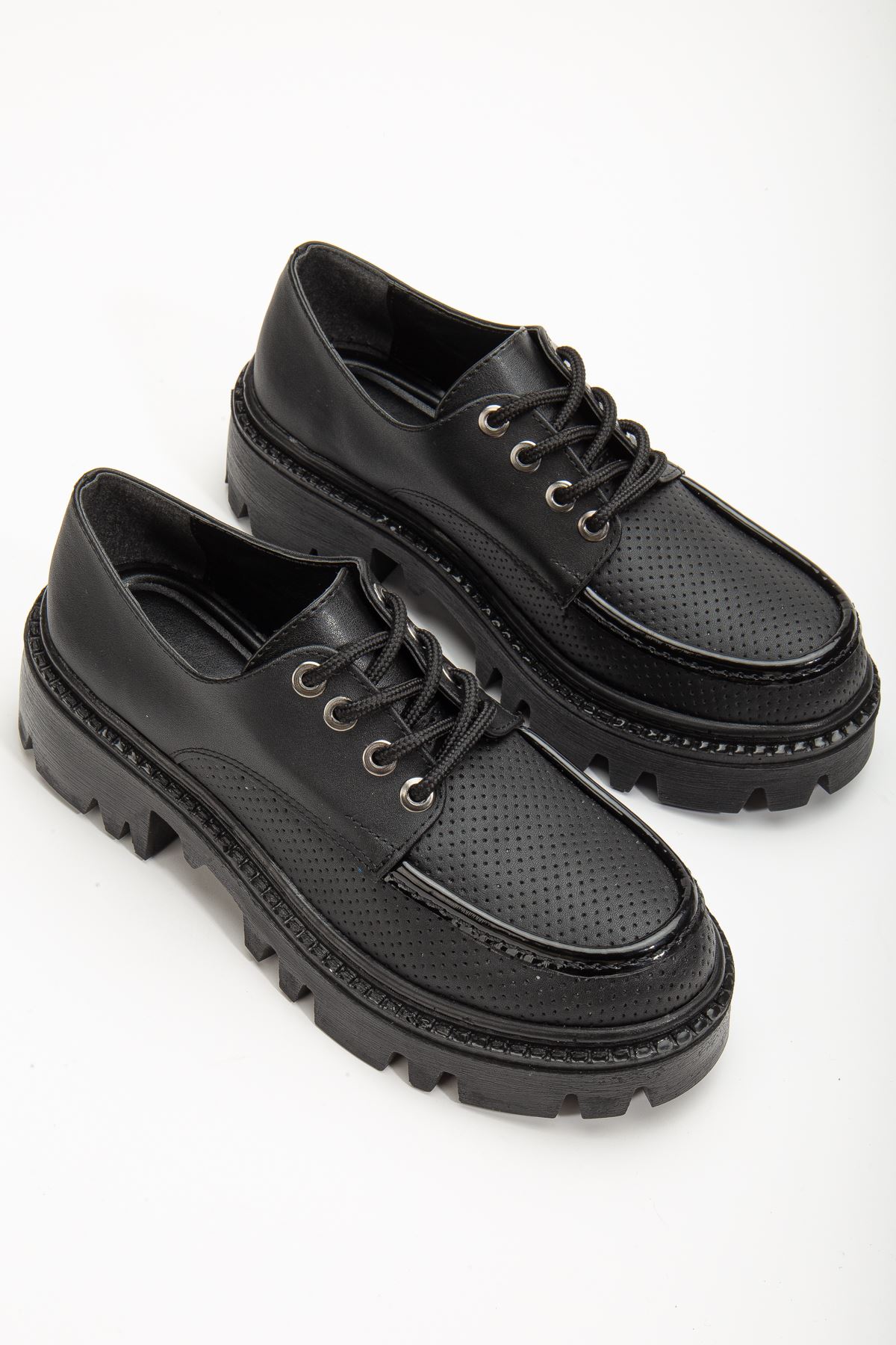 Minnet Kadın Siyah Bağcık Detaylı Loafer Ayakkabı