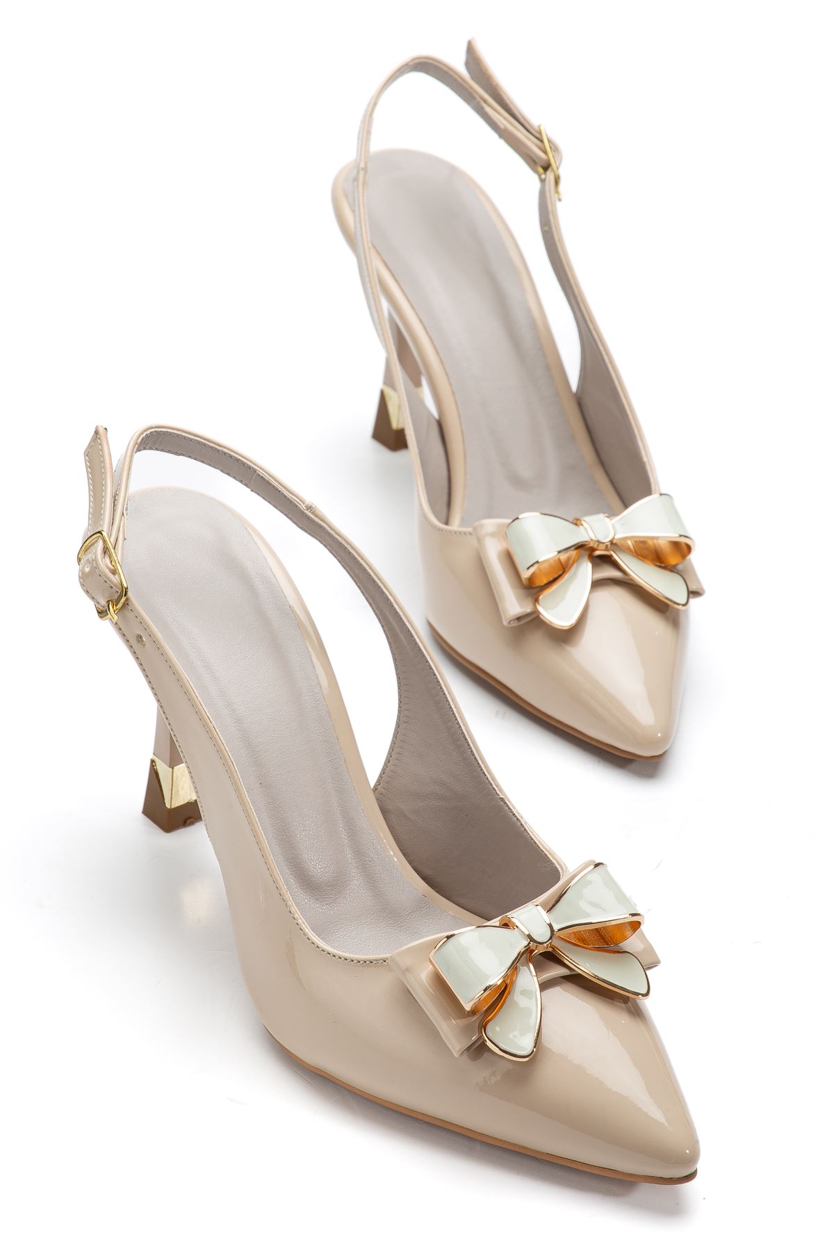 Kadın Bej Rugan Kurdele Detaylı Özel Tasarım İnce Topuklu Ayakkabı 