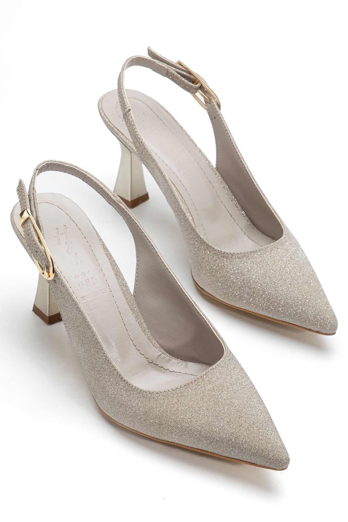 Kadın Altın Simli Arka Açık Sivri İnce Topuklu Ayakkabı   