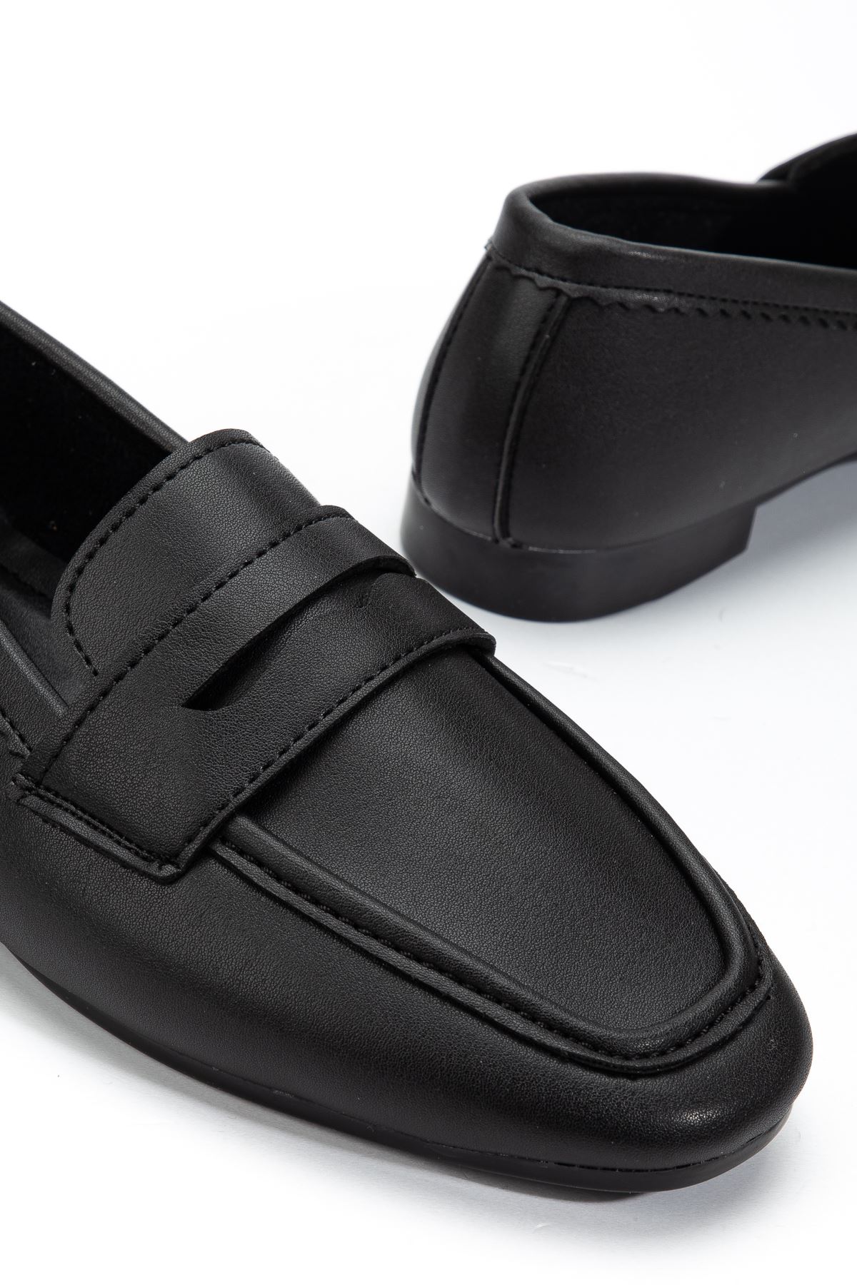 Kadın Siyah Cilt Klasik Düz Taban Hafif Ortopedik Babet