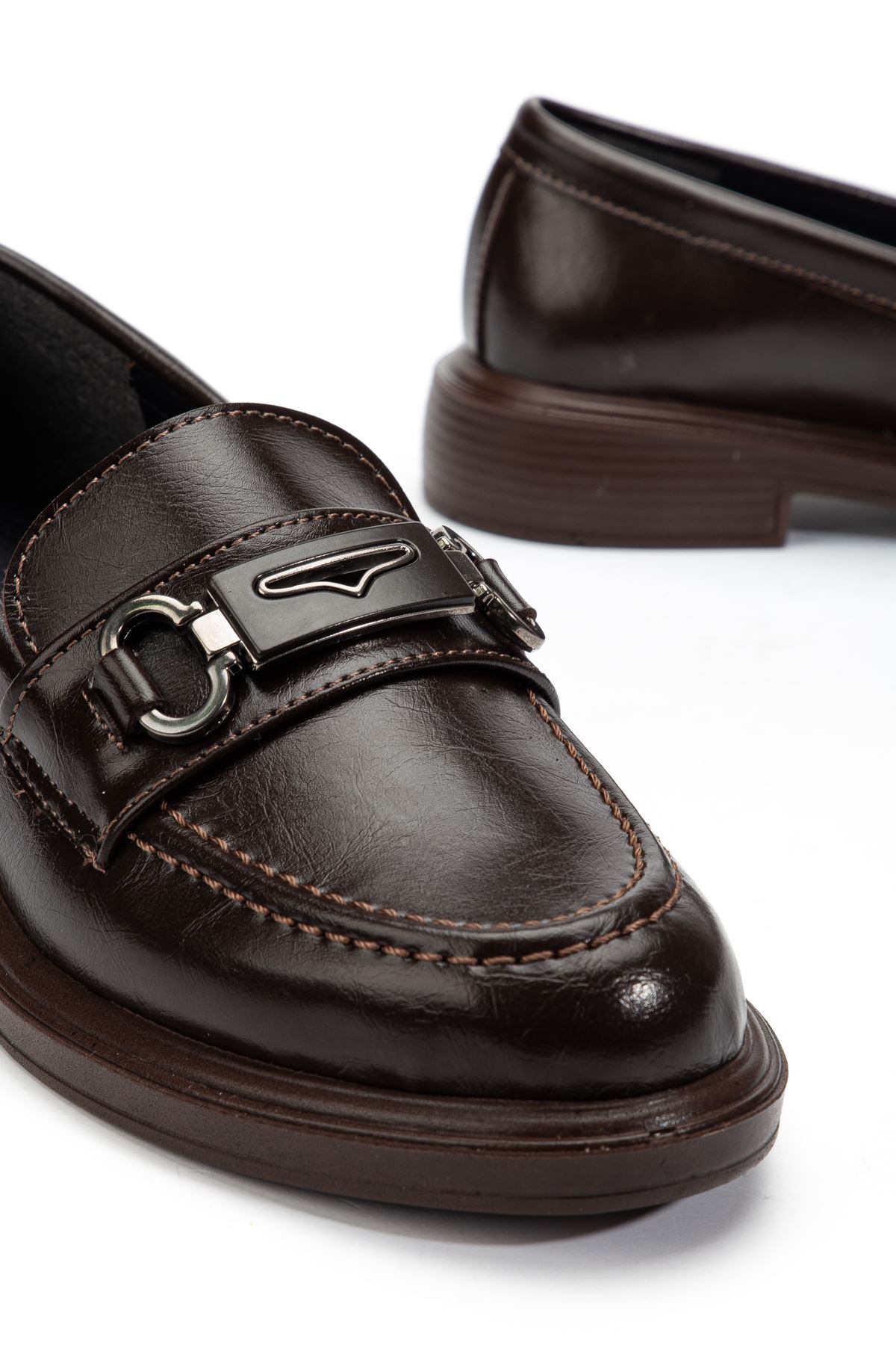 Kadın Acı Kahve Rugan Tokalı Loafer Ayakkabı