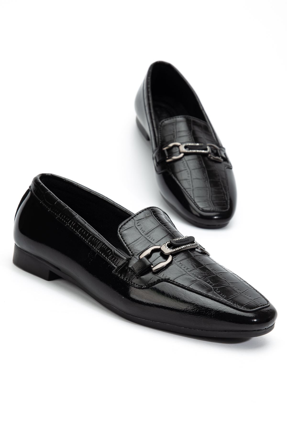 Kadın Siyah Crocodile Parlak Cilt Tokalı Babet   