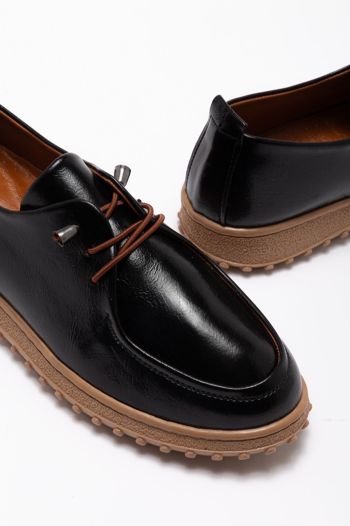 Kadın Siyah İçi Hakiki Deri Bağcıklı Ortopedik Babet