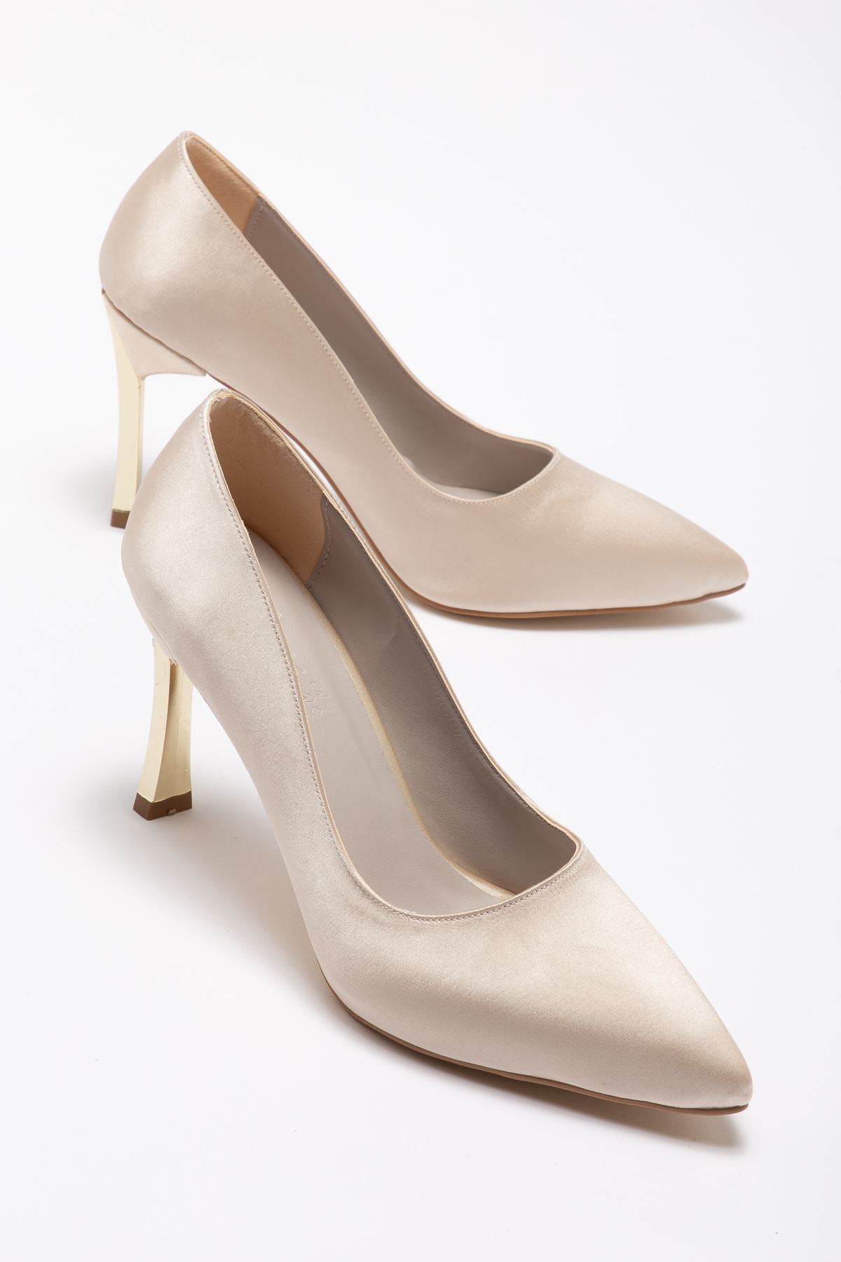 Kadın Bej Saten Gold Ökçe Sivri Burun İnce Topuklu Stiletto  
