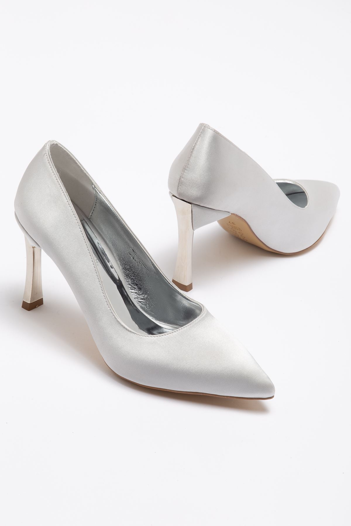 Kadın Gümüş Saten Gold Ökçe Sivri Burun İnce Topuklu Stiletto