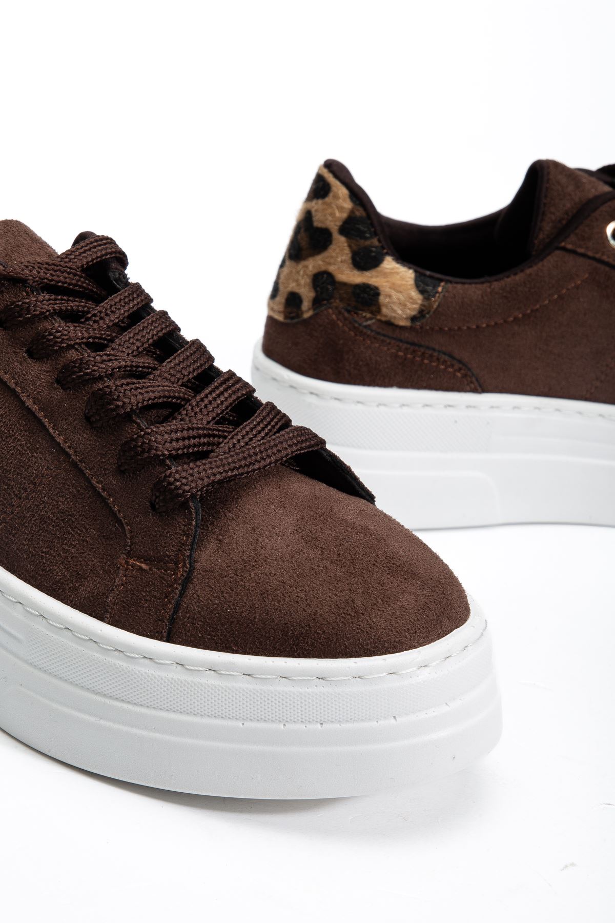 Kadın Acı Kahve Süet Poli Taban Leopar Desenli Bağcıklı Yüksek Spor Ayakkabı 