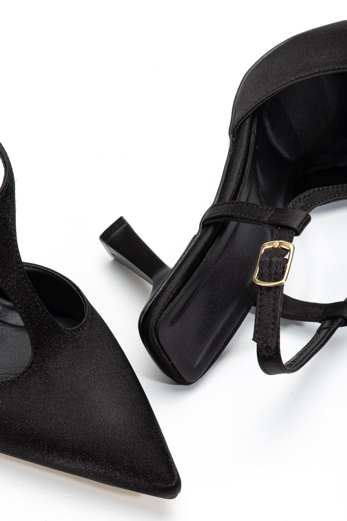 Lorea Kadın Siyah Saten Sivri Burun İnce Topuklu Ayakkabı 