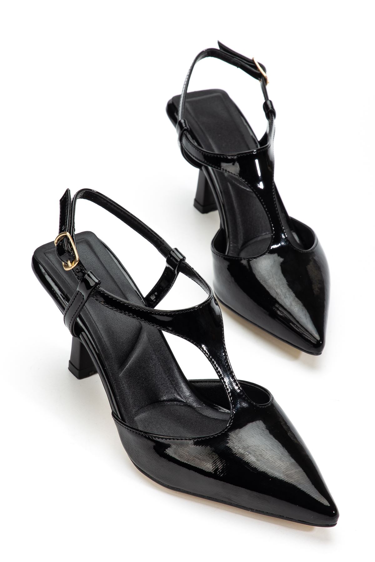 Lorea Kadın Siyah Rugan Sivri Burun İnce Topuklu Ayakkabı    