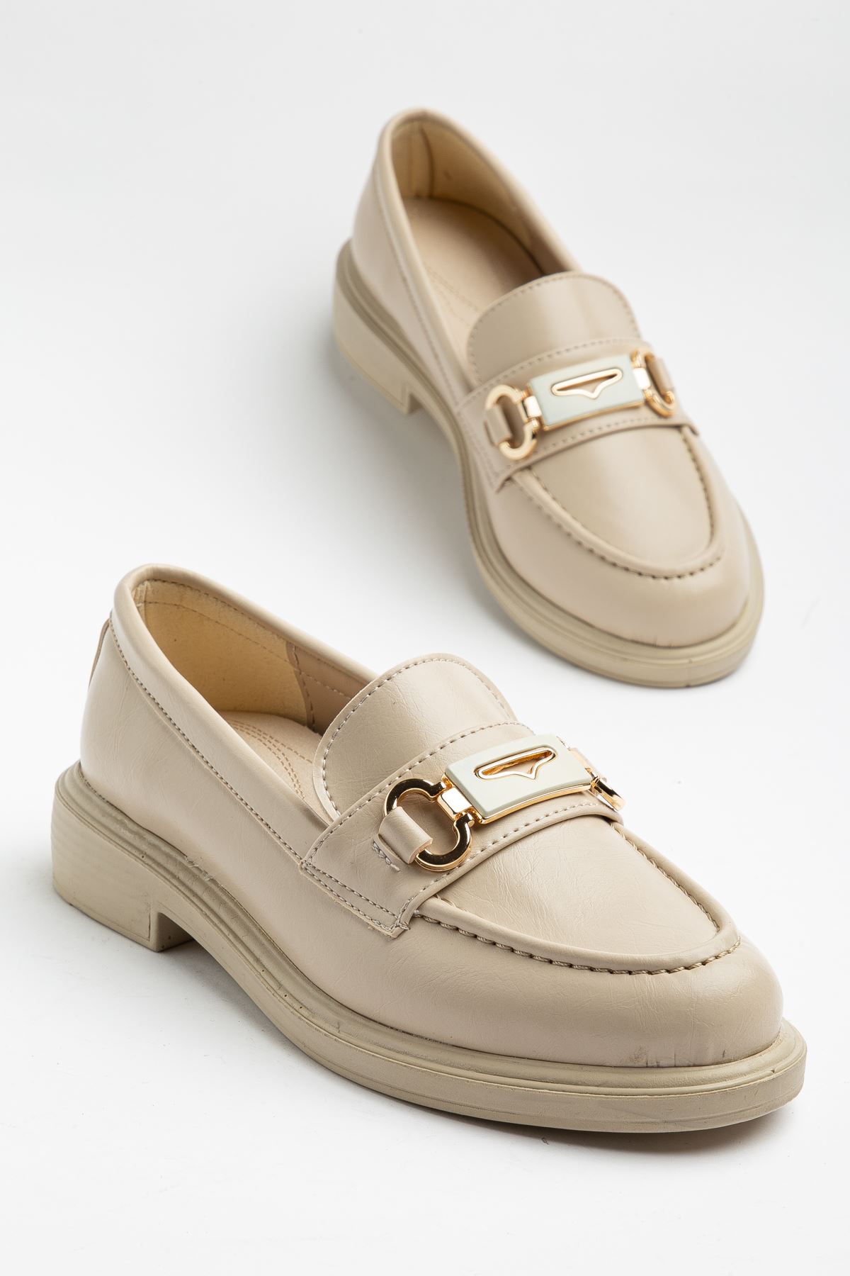 Kadın Bej Rugan Tokalı Loafer Ayakkabı 