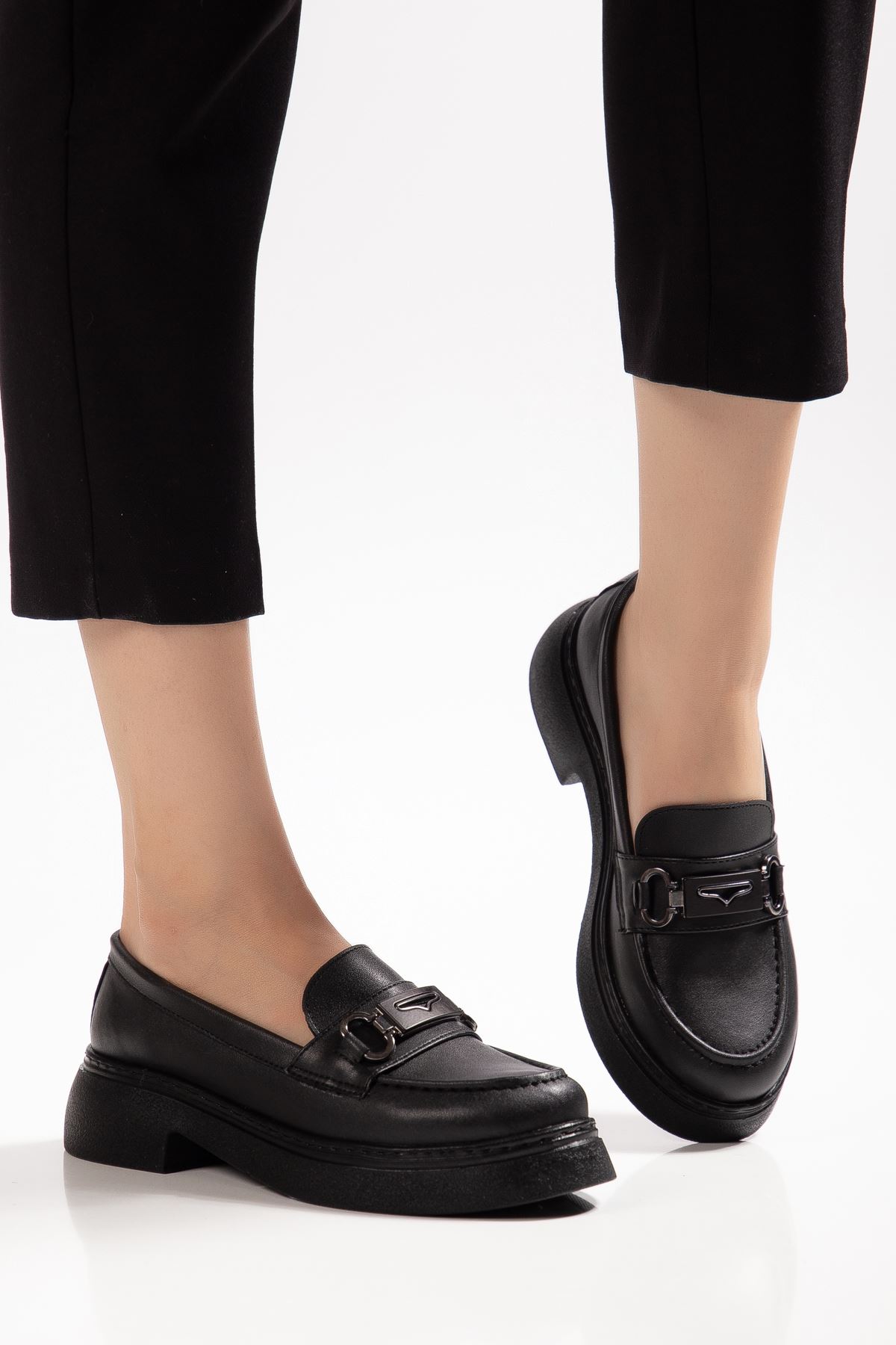 Dayna Kadın Siyah Cilt Yüksek Tabanlı Tokalı Loafer Ayakkabı 