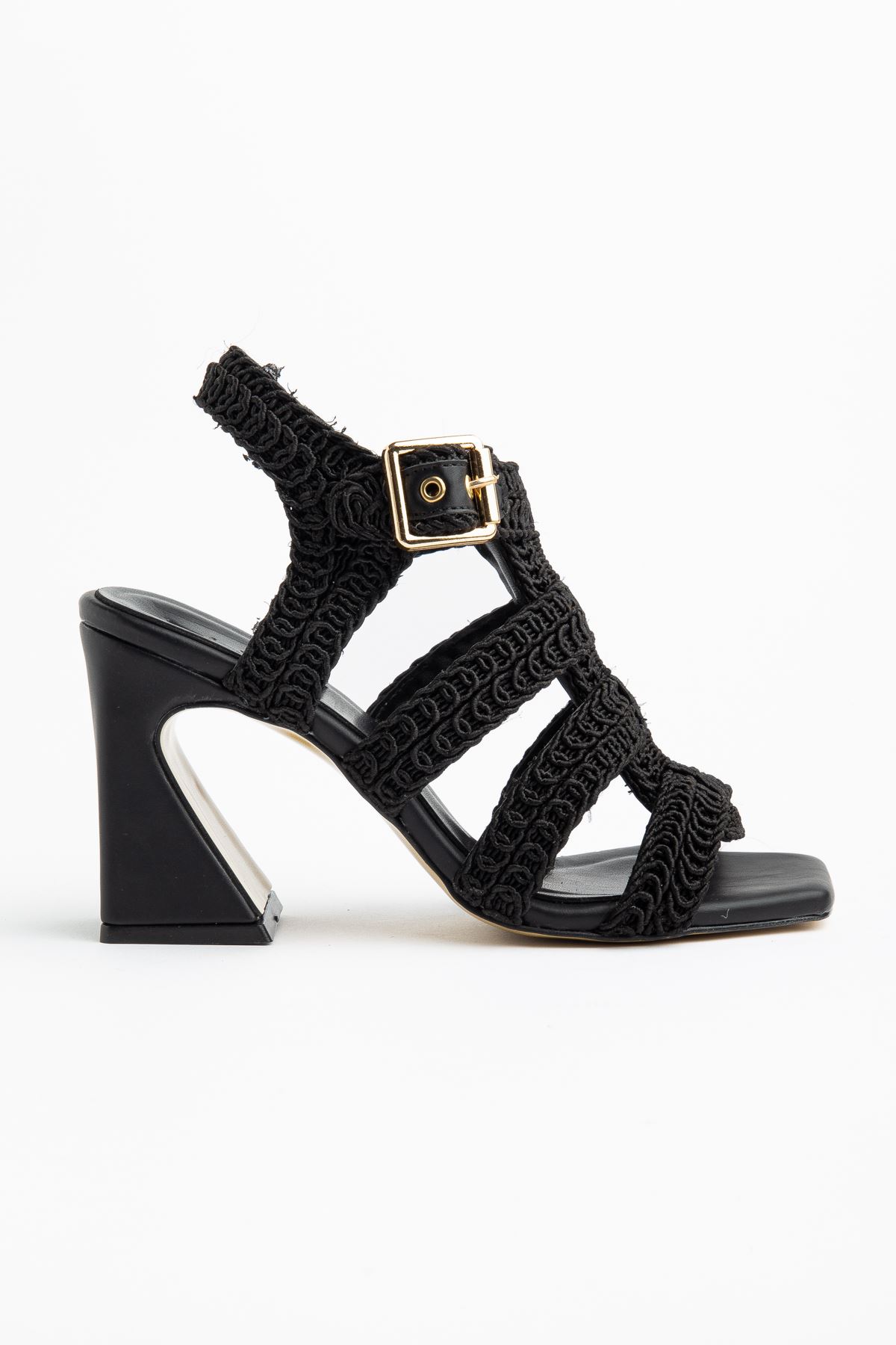 Aria Kadın Siyah Cilt Örgülü Detaylı Klasik Topuklu Ayakkabı  