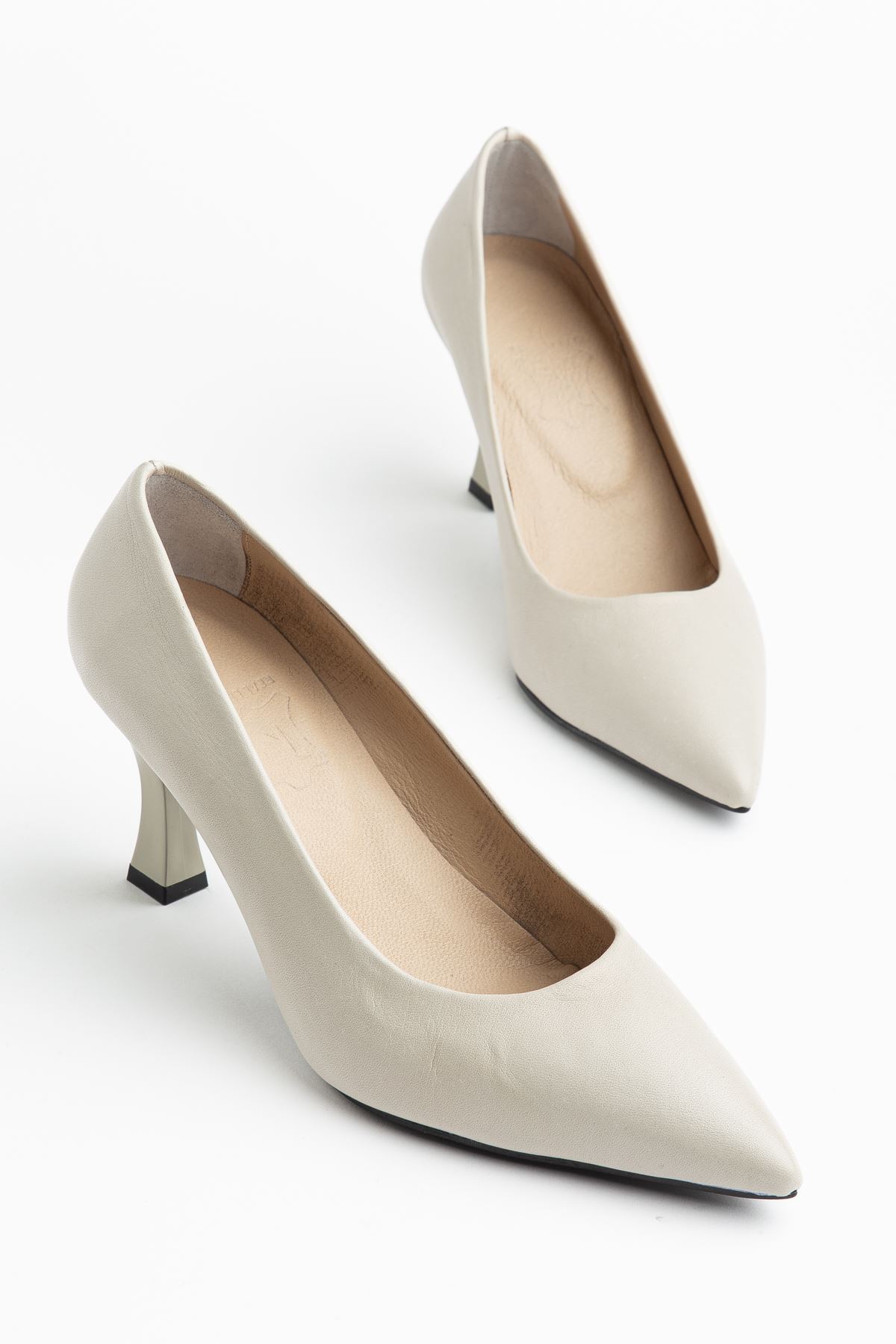 Kadın Bej Cilt Hakiki Deri Sivri Topuklu Stiletto  