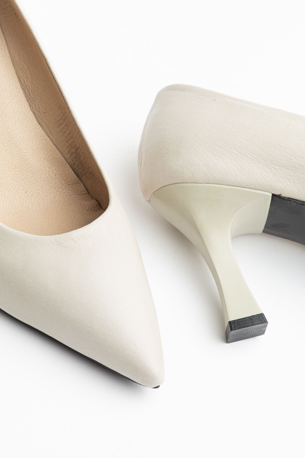 Kadın Bej Cilt Hakiki Deri Sivri Topuklu Stiletto  