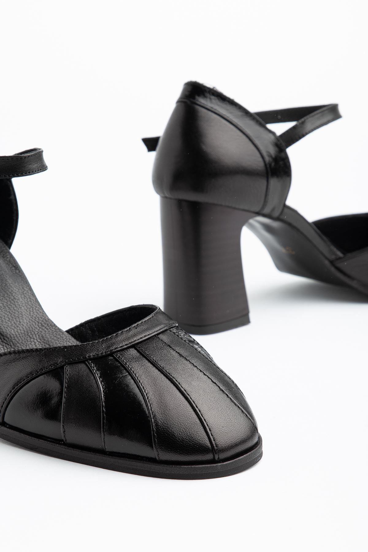 Kadın Siyah Hakiki Deri Klasik Topuklu Ayakkabı