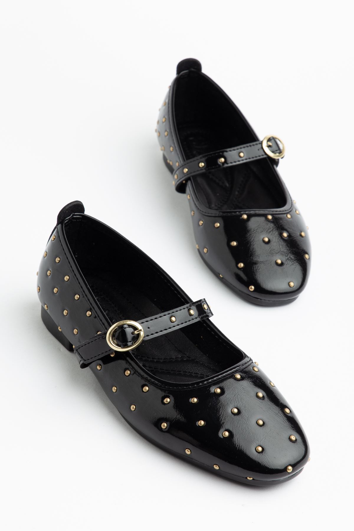 Kadın Siyah Rugan Baretli Tokalı Babet