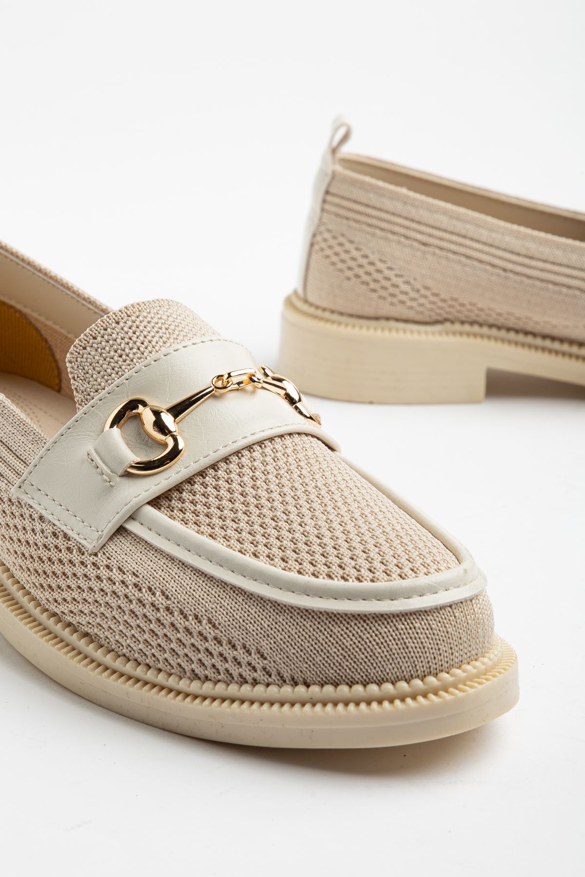 Vita Kadın Bej Triko Günlük Tokalı Detaylı Babet