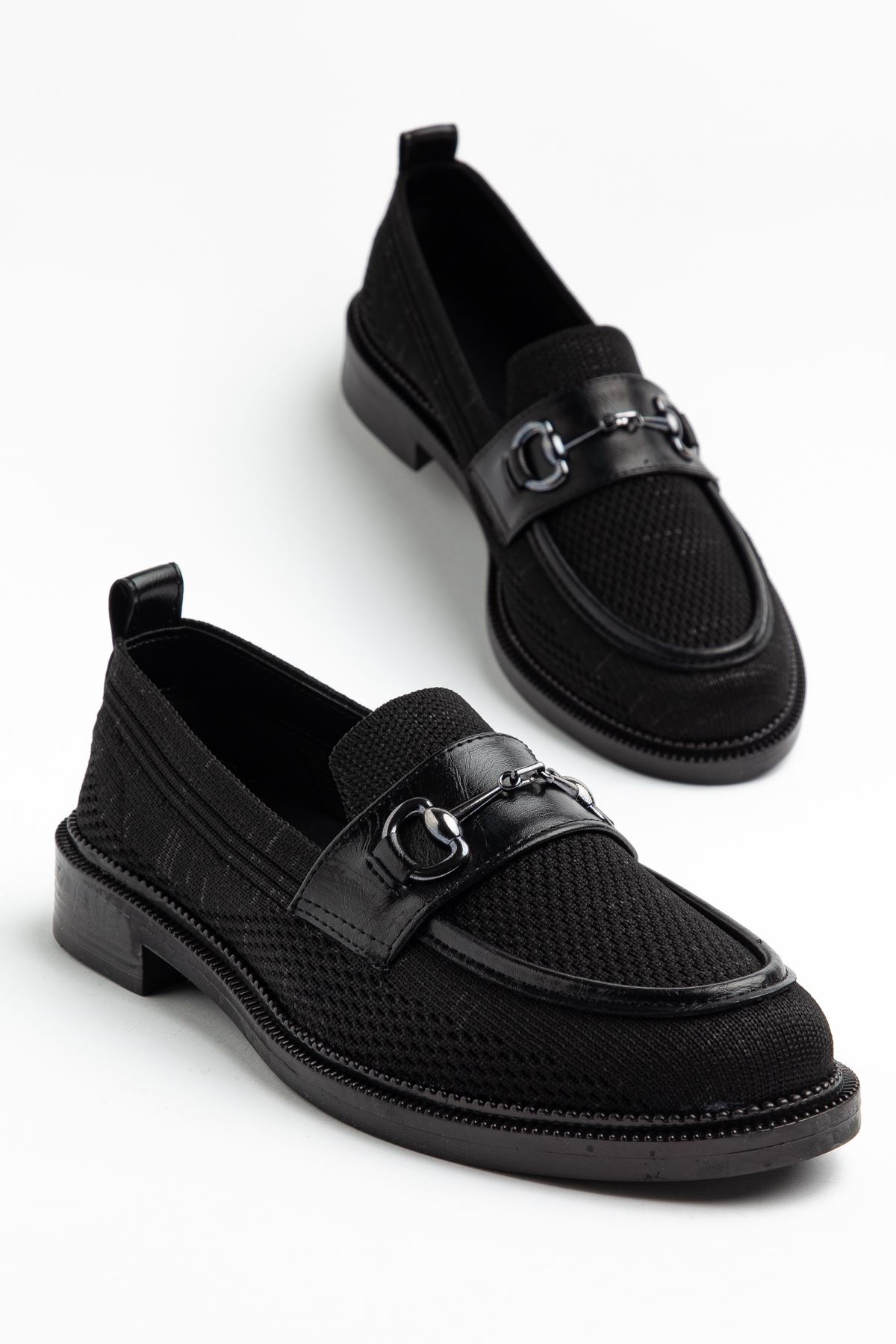 Vita Kadın Siyah Triko Günlük Tokalı Detaylı Babet 