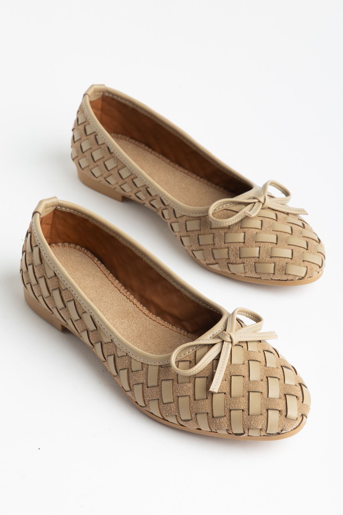 Bero Kadın Vizon El Örgüsü Fiyonklu Ortopedik Babet   