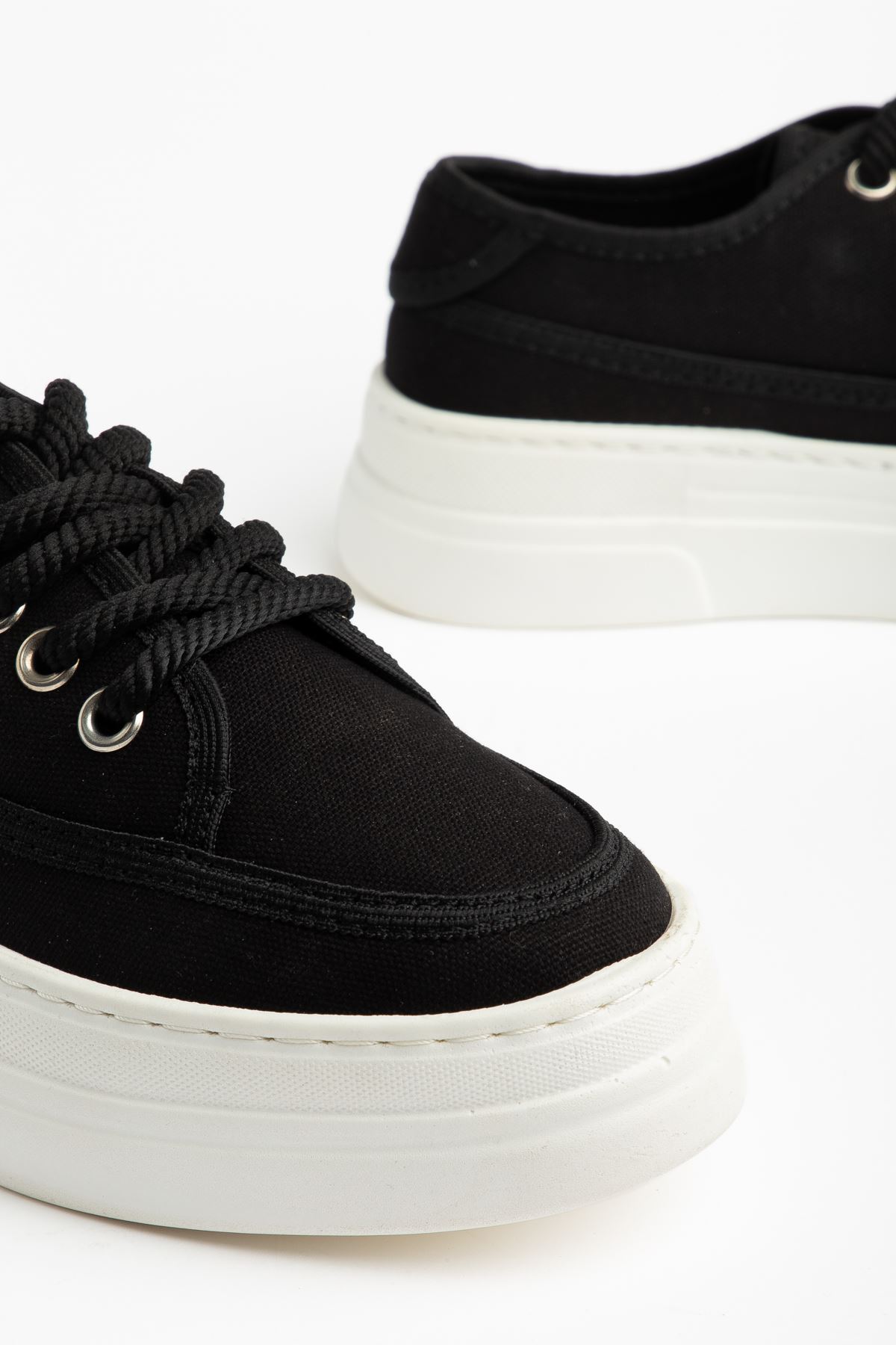 Timon Kadın Siyah Keten Rahat Taban Spor Ayakkabı