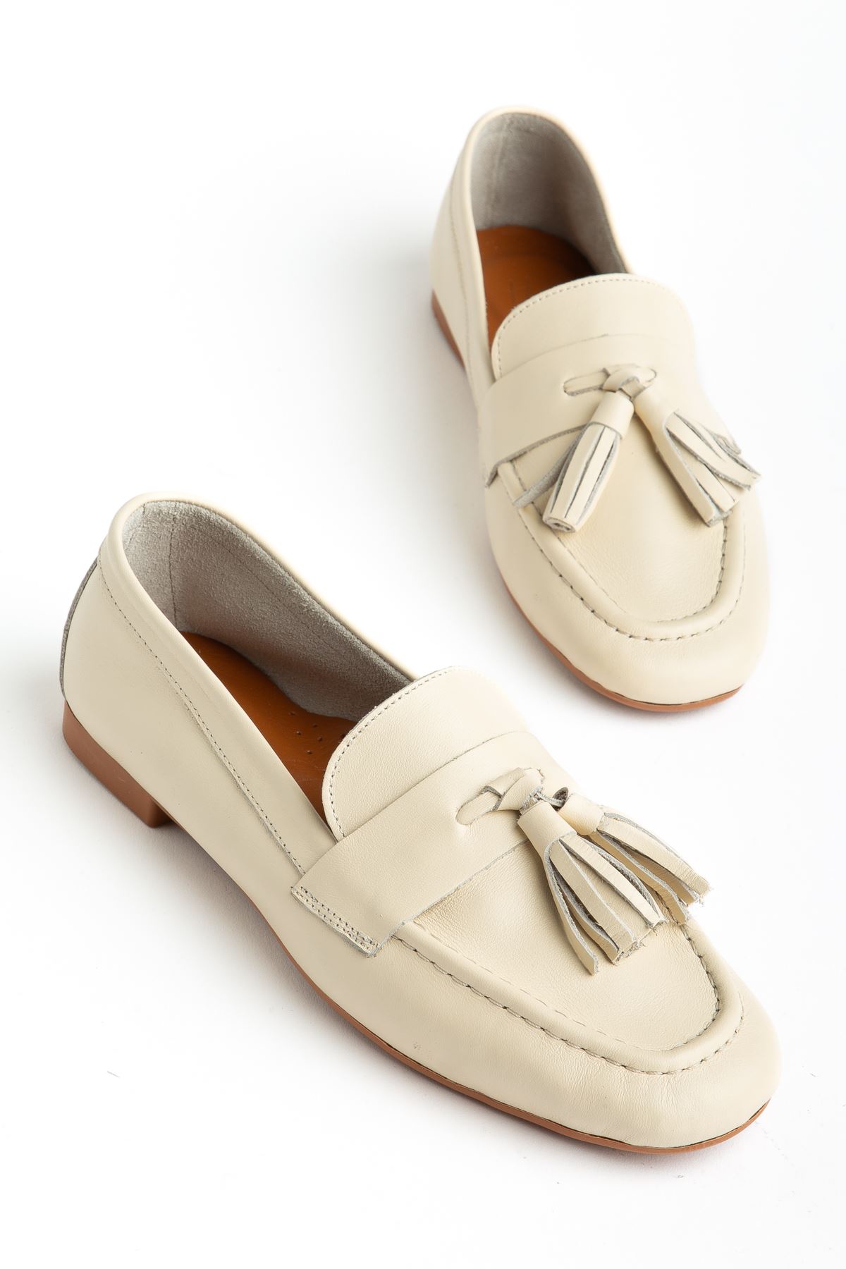 Mono Bej Hakiki Deri Püskül Detay Düz Taban Kadın Babet