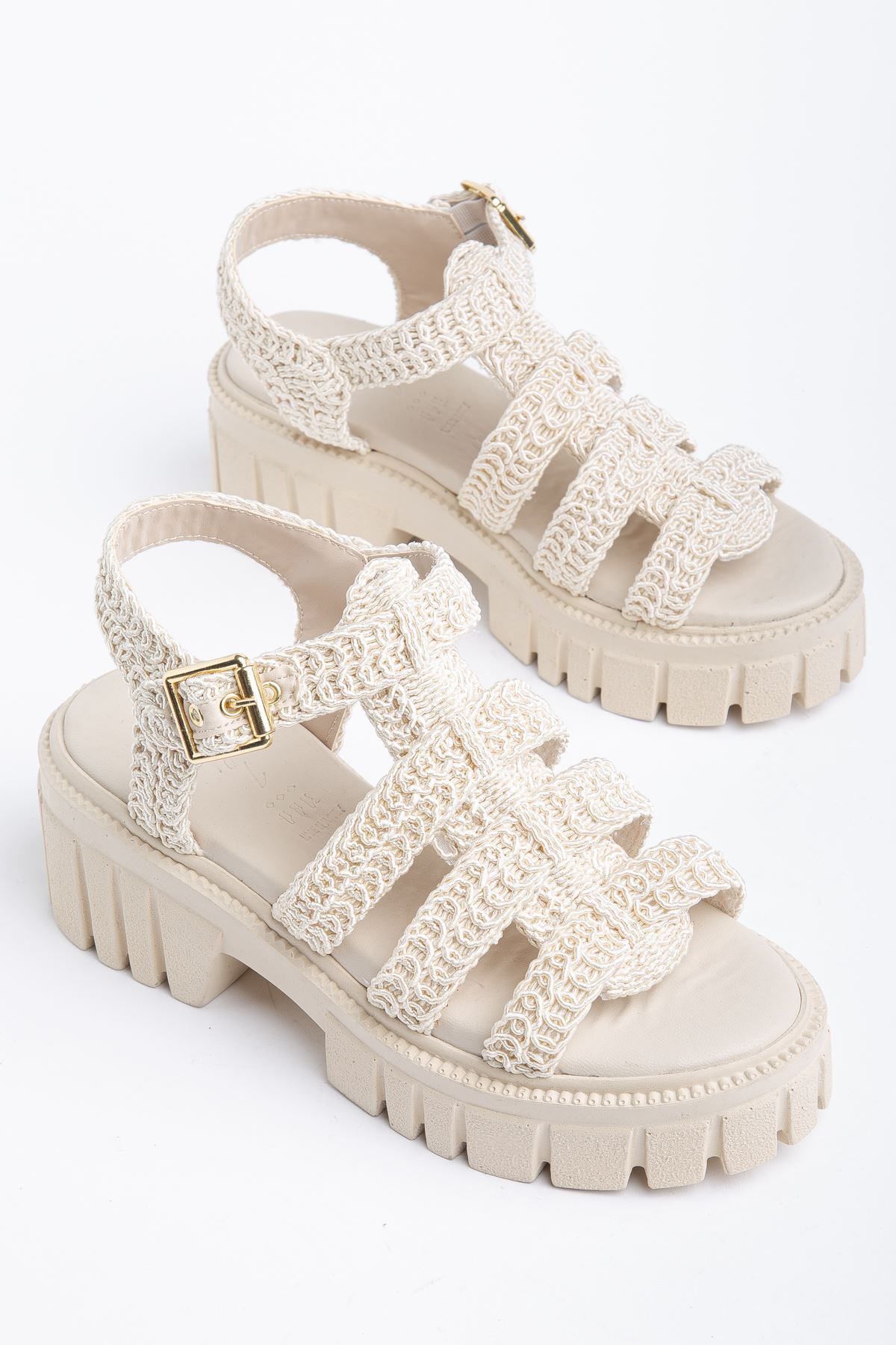 Kadın Bej Triko Örgü Yüksek Taban Toka Detaylı Sandalet  