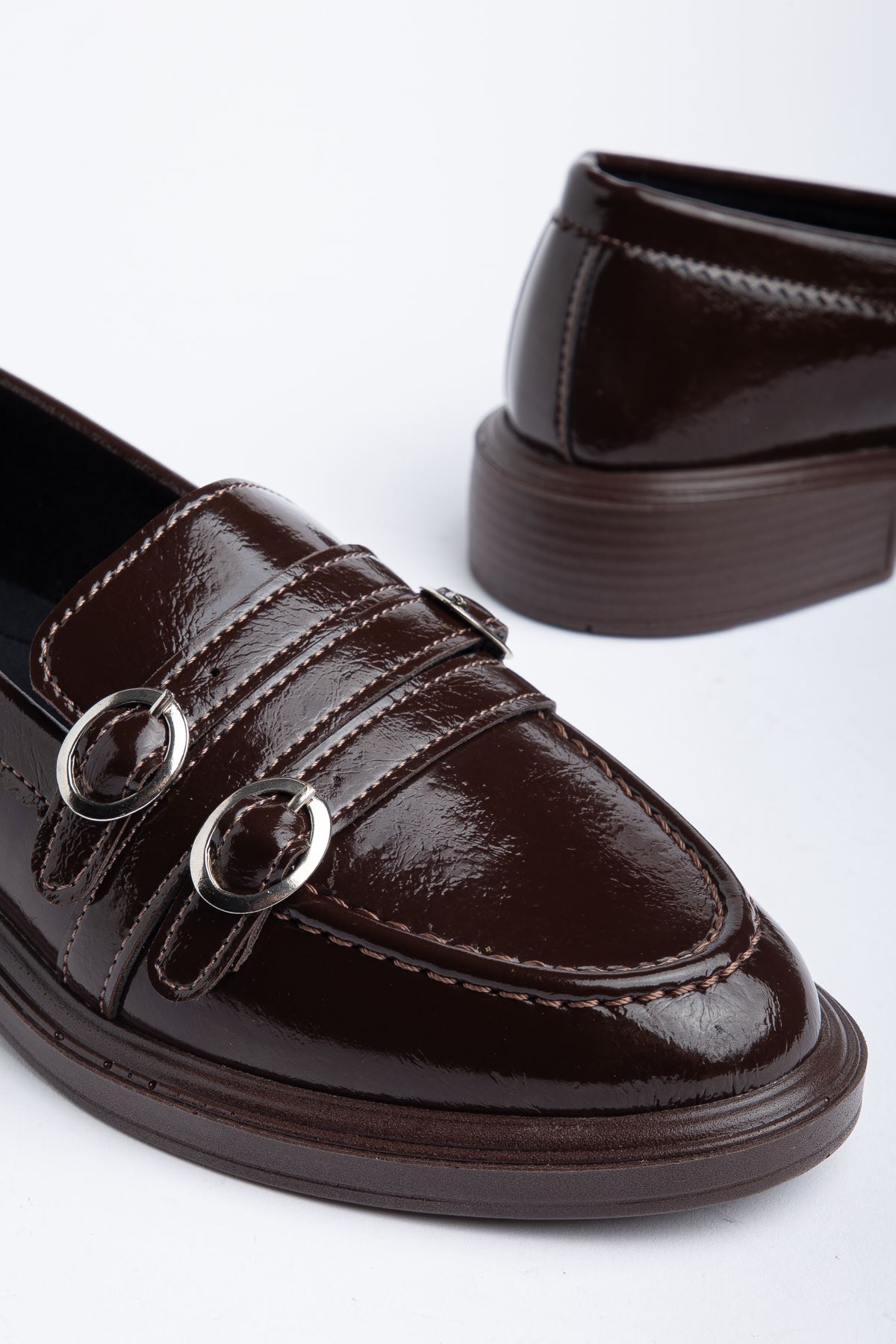 Kadın Acı Kahve Rugan 3 Tokalı Loafer Ayakkabı   