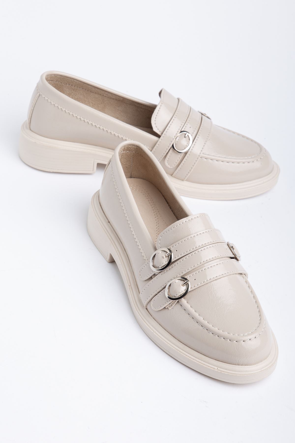 Kadın Bej Rugan 3 Tokalı Loafer Ayakkabı   