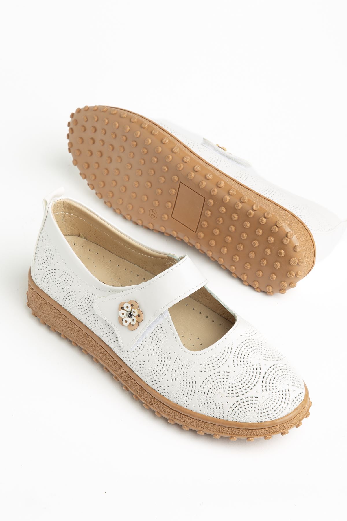 Rema Kadın Beyaz Cilt İçi Hakiki Deri Çiçekli Ortopedik Babet  