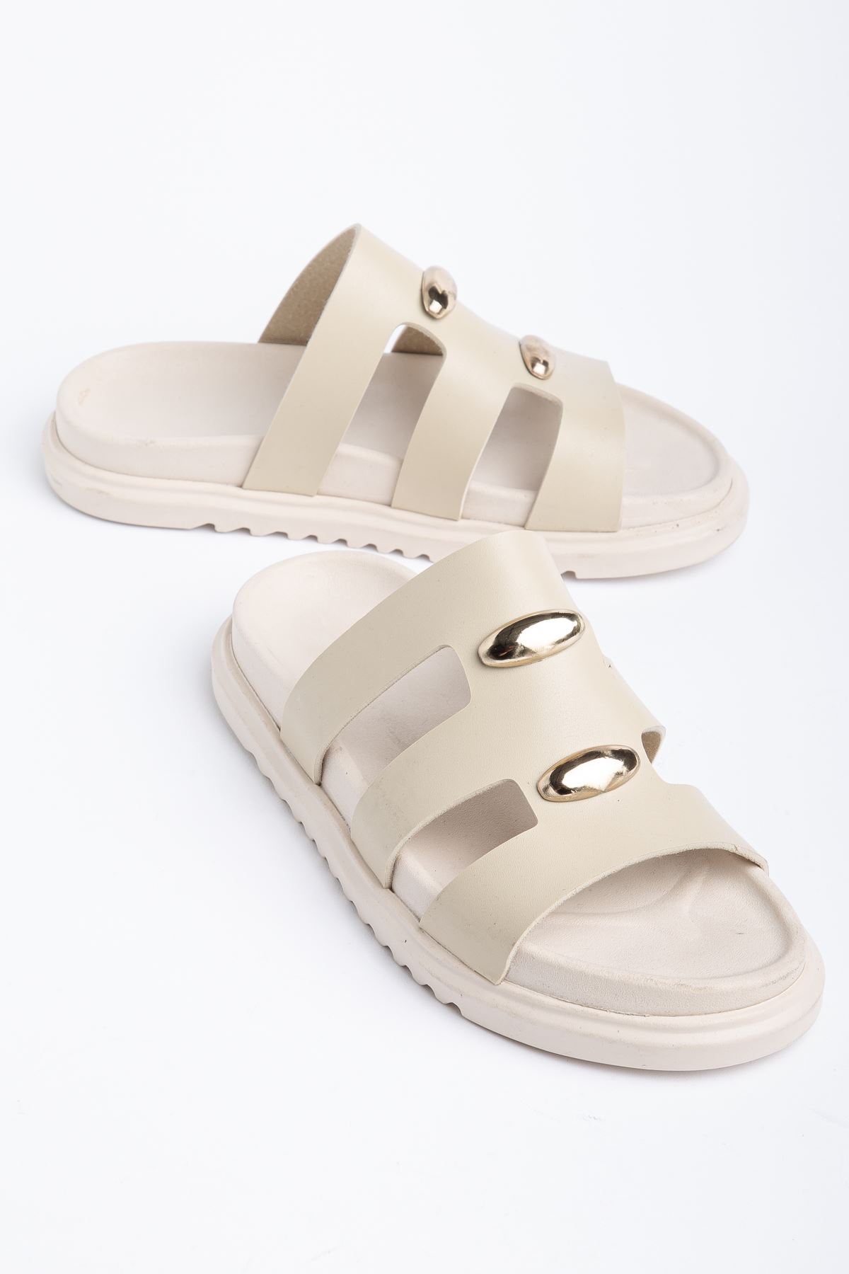 Hayal Kadın Bej Cilt Gold Detaylı Poli Taban Terlik  