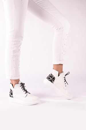 Whitney Beyaz Leopar Detay Cilt Kadın Bootie