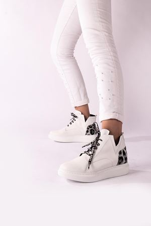 Whitney Beyaz Leopar Detay Cilt Kadın Bootie
