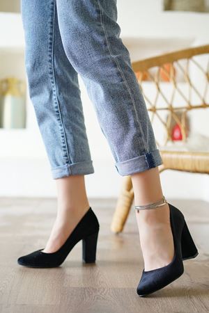 Marry Siyah Kadife Topuklu Ayakkabı