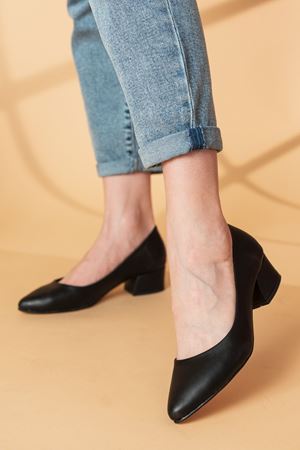 Sandra Siyah Cilt Topuklu Ayakkabı